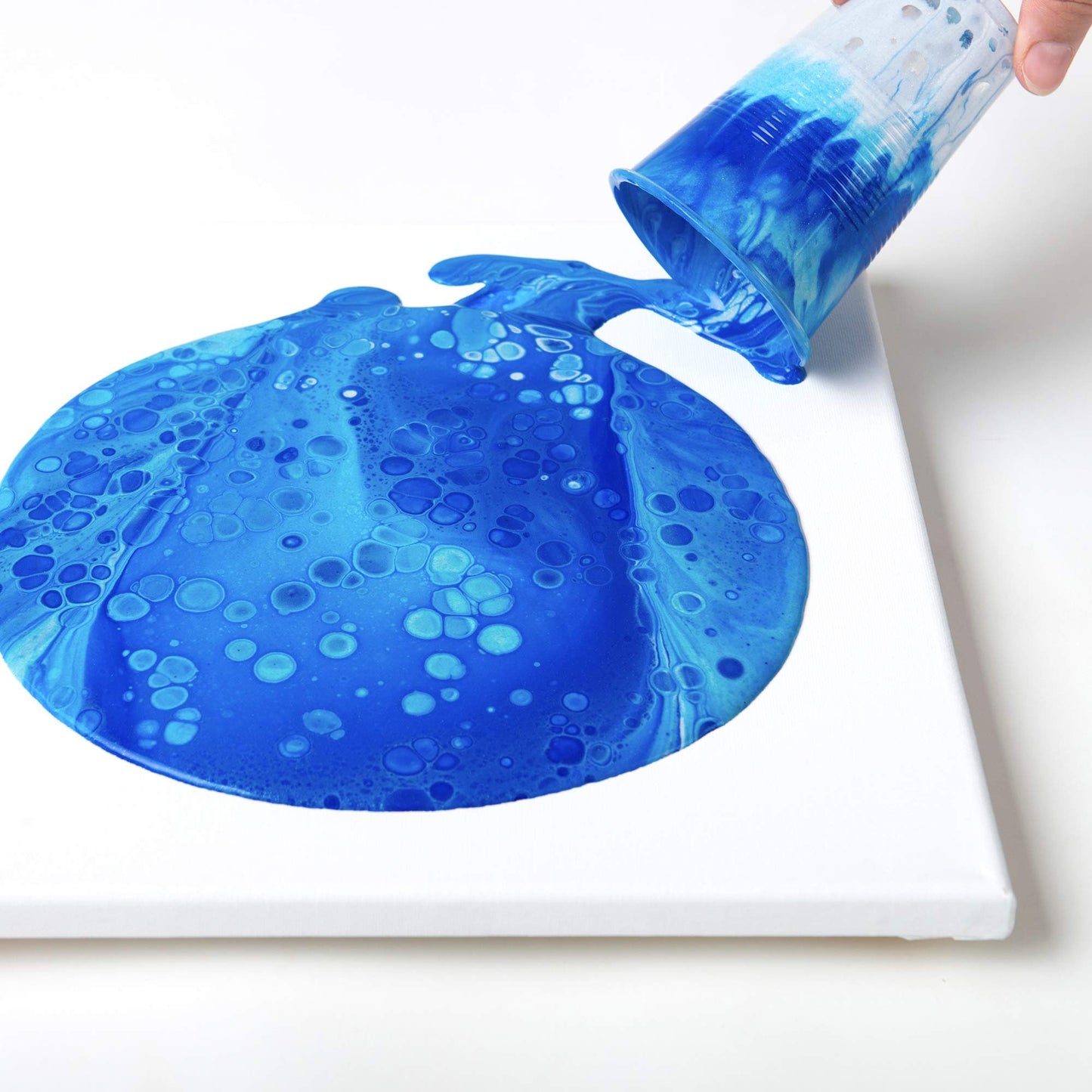 Floetrol Pouring Medium for Acrylic Paint Pouring Bundle 1-Quart | Flood Flotrol Additive | 16 2-Ounce Acrylic Paints | Pixiss Wood Mixing Sticks